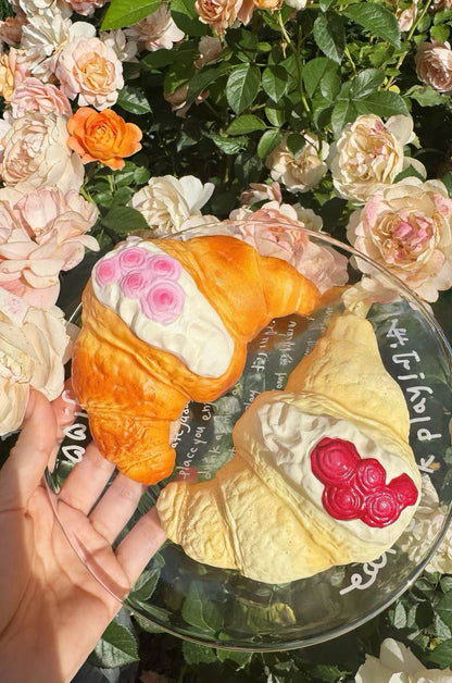 Slow Rising Squishy - Les Rose Croissant Buns【Sweet Bakery Scent】55g Mellow Lab x Sweetbuns Stress Relief Toy