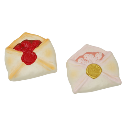 Slow Rising Squishy Strawberry Love Envelope Bread 【Sweet Bakery Scent】100g Mellow Lab x Sweetbuns Stress Relief Toy